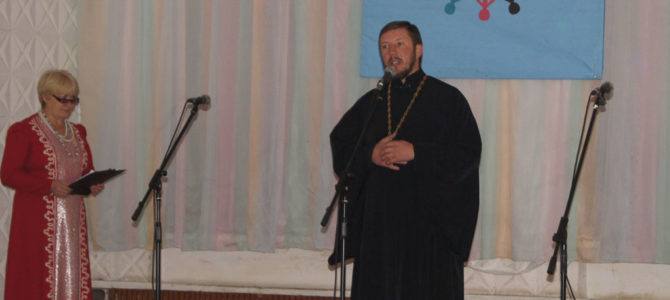 Настоятель храма св. ап. Фомы поздравил односельчан с праздником Казанской иконы