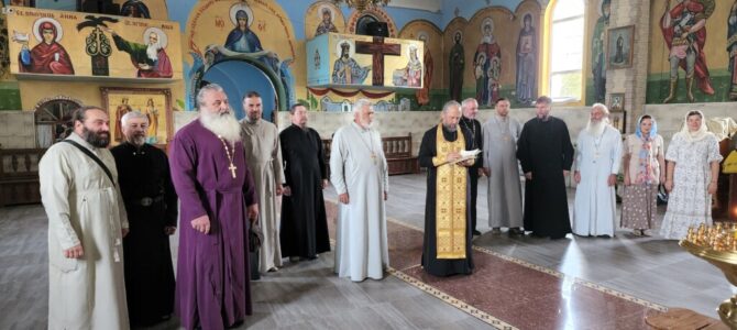 В дни Успенского поста прошла исповедь духовенства Нижнегорского и Советского благочиния