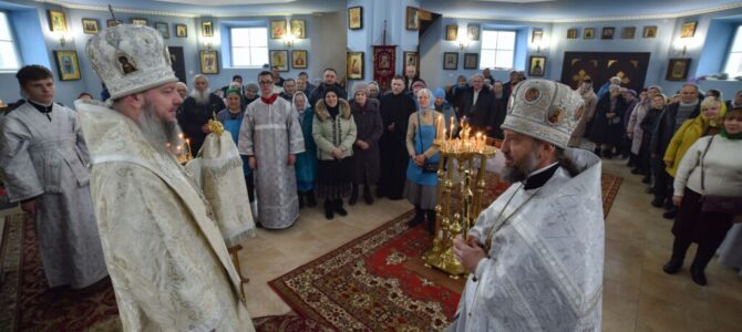 Правящий архиерей поздравил духовника Джанкойской епархии с 60-летним юбилеем