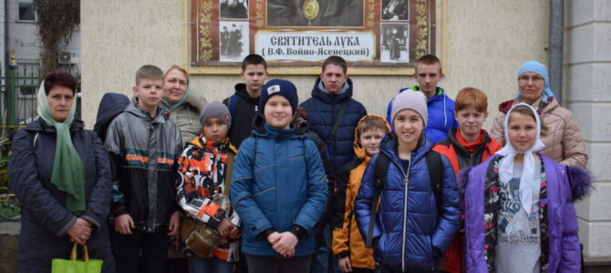 Воскресная школа совершила паломническую поездку к святыням Симферополя