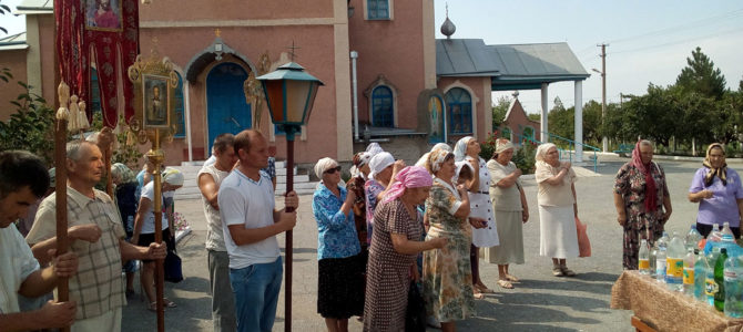 В Раздольном в День Крещения Руси верующие прошли крестным ходом