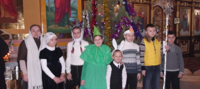 Рождественское детское выступление в Свято-Никольском храме Армянска