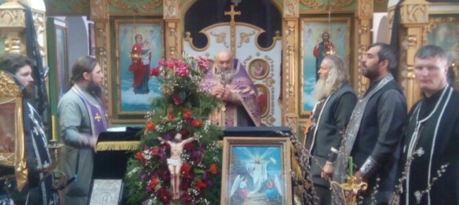 Духовенство Раздольненского благочиния приступило к Таинству Соборования