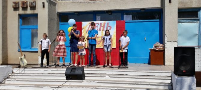 Детишки из воскресной школы выступили на концерте в День села