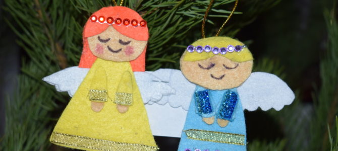 Работы победителей конкурса Рождественской елочной игрушки украсили ели в Покровском соборе