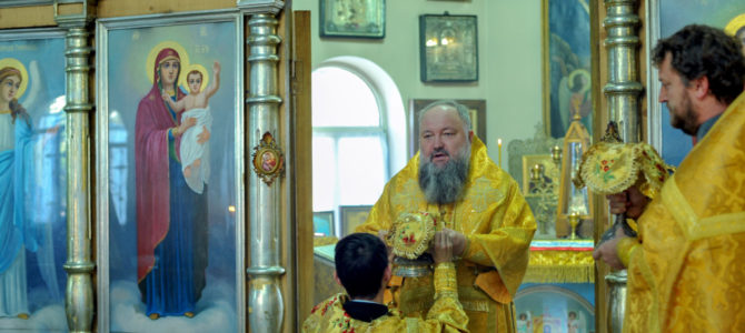 Божественная литургия в день памяти свт. Михаила, первого митр. Киевского