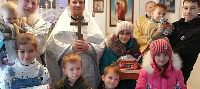 Праздник Рождества Христова в Крестовоздвиженском храме с. Октябрьского