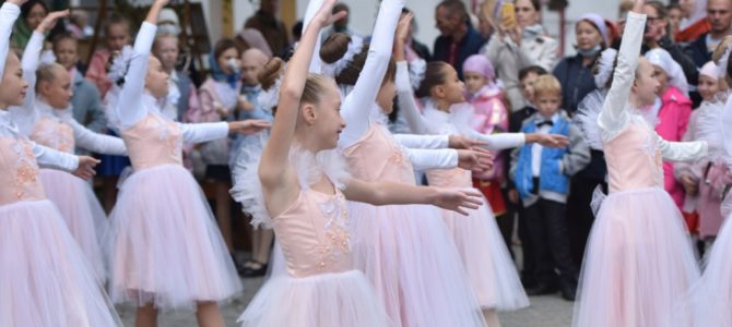 В Джанкое состоялся благотворительный праздник «Белый цветок»
