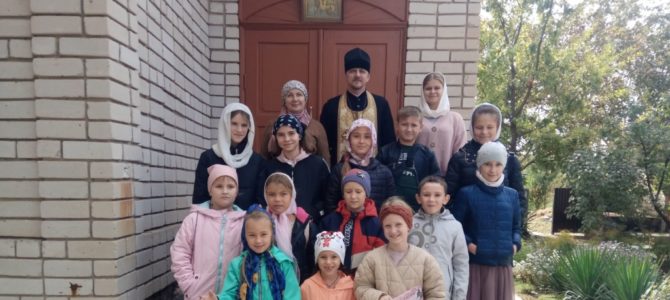 Начались занятия в воскресной школе Свято-Георгиевского храма г. Армянска