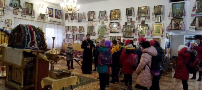Школьники из села Воинки побывали в храме св. ап. Фомы