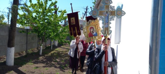 Женский крестный ход в Свято-Михайловском приходе с. Михайловки