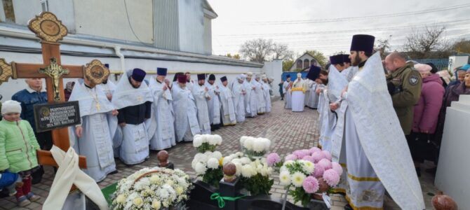 В первую годовщину со дня кончины митрополита Алипия (Козолий) в Джанкойской епархии молитвенно почтили память архипастыря