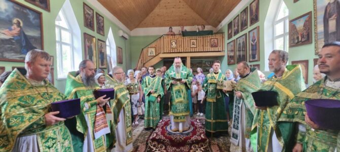 Престольный праздник храма в честь прп. Сергия Радонежского с. Завет-Ленинского