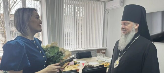 Преосвященнейший епископ Алексий поздравил главу администрации Джанкойского района с днём рождения